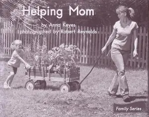 USED-Helping Mom; Leveled Literacy Intervention My Take-Home 6 Pak Books (Book 72 Level E, Fiction) Green System,Grade 1 (Family Series) by Anna Keyes (Paperback)