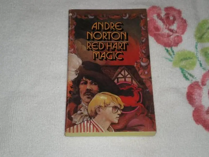 USED Book - Red Hart Magic by Andre Norton (Unknown) - english