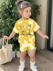 Fun Giraffe Vibrant Baby Girl Set with Digital Printing, 100% Polyester Baby Short Sleeve Set, Cute Casual Outfits for Baby Girls, T‑Shirts Suitable for Daily and Outdoor Activities, Perfect Gift for Infants