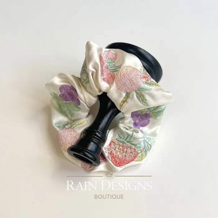 Fruit Embroidery Scrunchie Fruit Embroidery Scrunchie