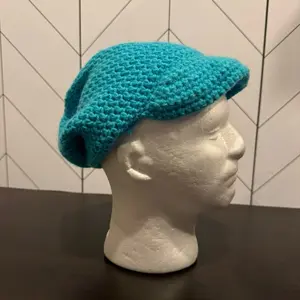 Crochet slouchy beanie with brim