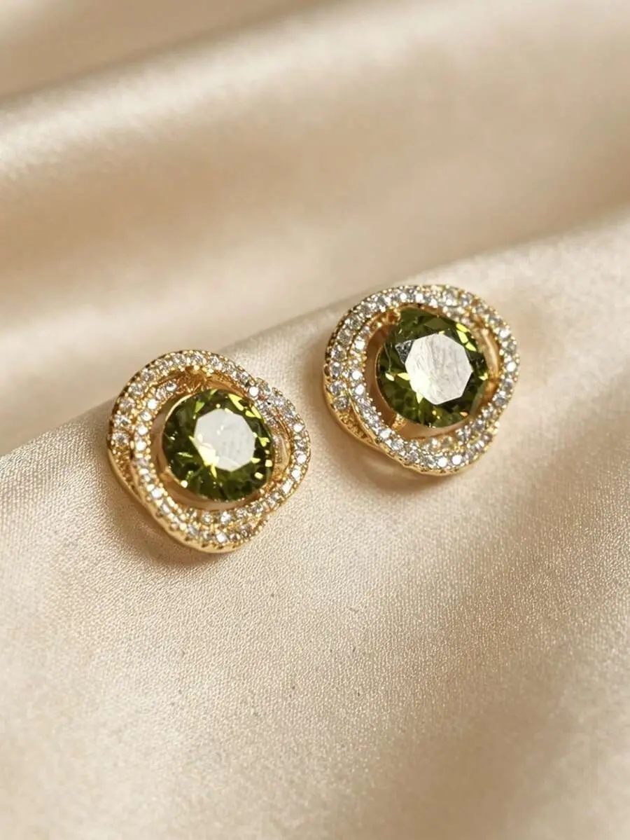 Women's 1-Pair Geometric Twisted Green Glass Earrings - Exquisite, Unique Elegant Costume Jewelry for Holiday Gatherings, Parties