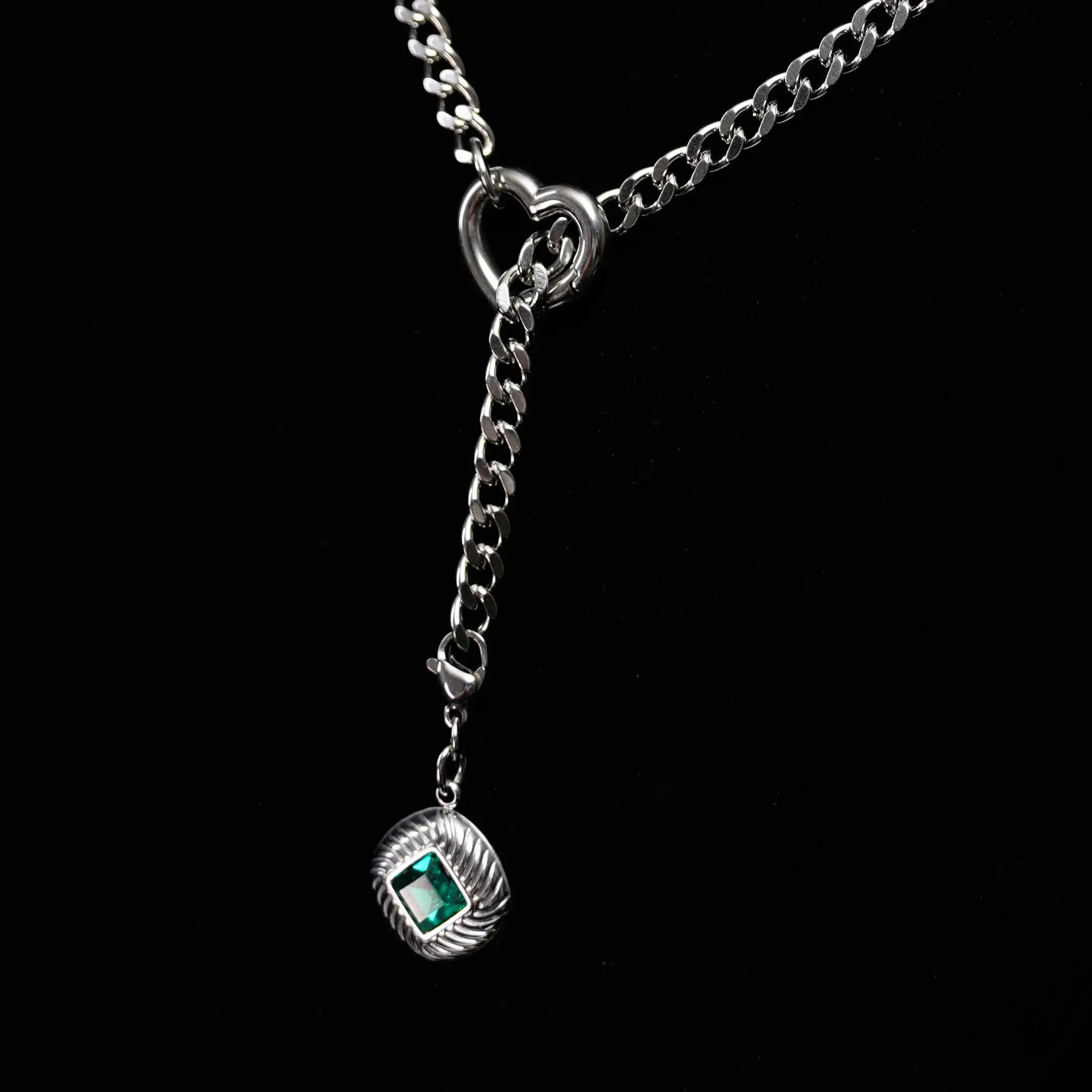 VelourBliss Emerald Grace Silver-Tone Crosslayer Choker Necklace - Adjustable Chain, Dazzling Emerald Pendant, Romantic Heart Links, Classic Costume Jewelry Accessory