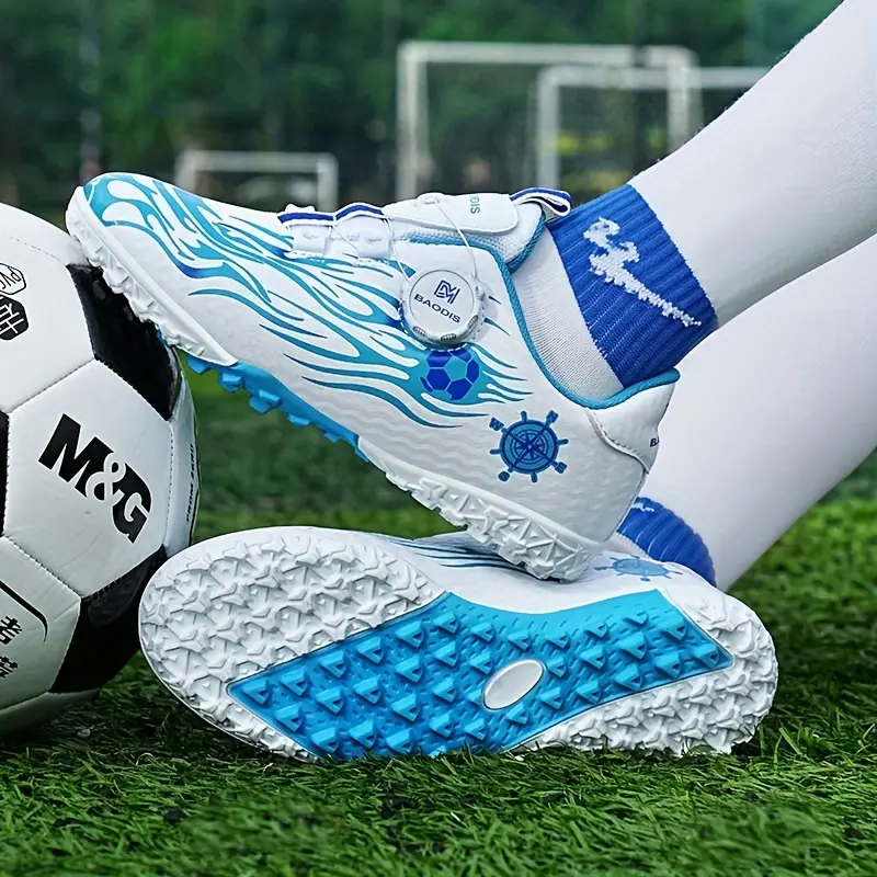 Children's Soccer Shoes Are Here! Unisex Style, With Rotating Buckle for Convenience, Professional Outdoor Design, Non-Slip and Breathable, Perfect for Playing Soccer, Top Quality~