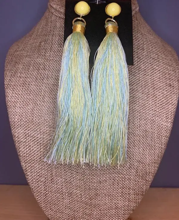 Tassel Tassel Me