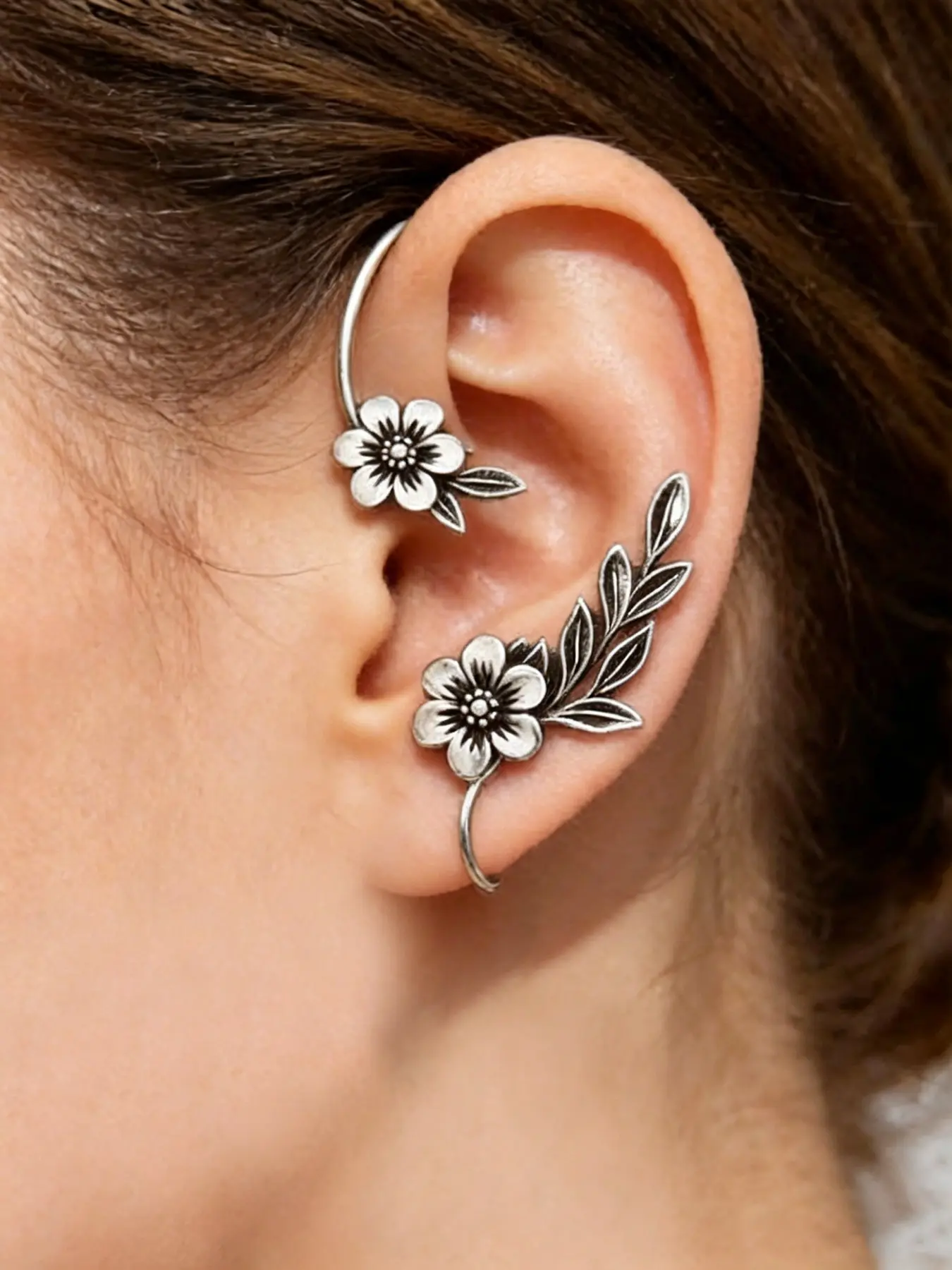 Women's Flower Ear Cuffs Non Piercing, Floral Leaf Wrap Non Piercing Earrings, Vintage Botanical Statement Jewelry for Party Daily Wear