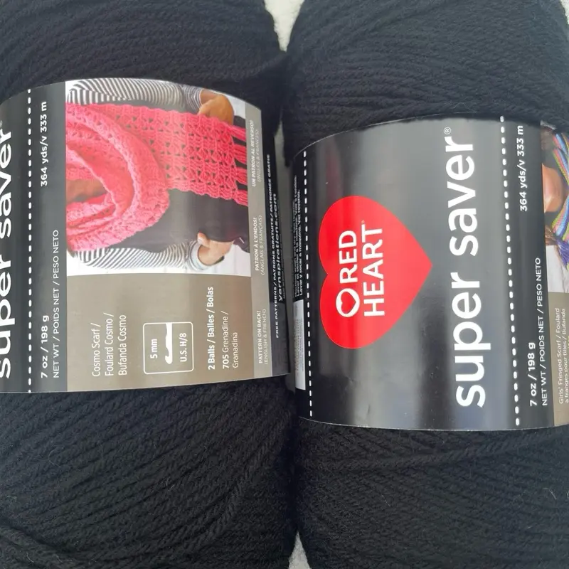 1 Roll of Red Heart super saver black yarn ( 7 oz/ 198g )