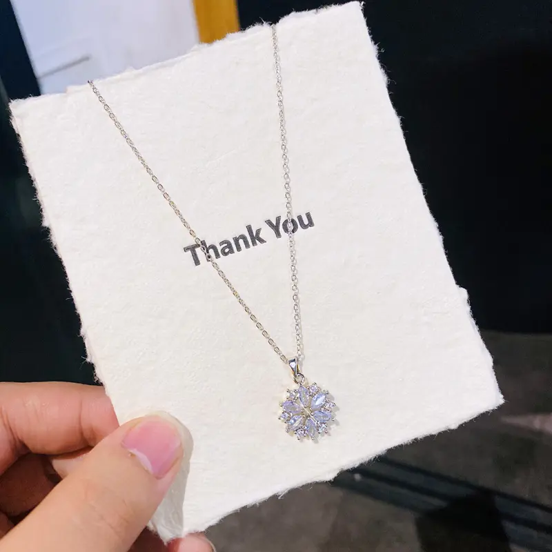 D36 Silver White Crystal Zircon Snowflake