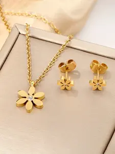 Daisy Flower Clavicle Necklace Set with Earrings, Simple Stainless Steel Geometric Shape Jewelry Accessory, Suitable for All Seasons Daily Wear and Special Occasions, New Year Gift