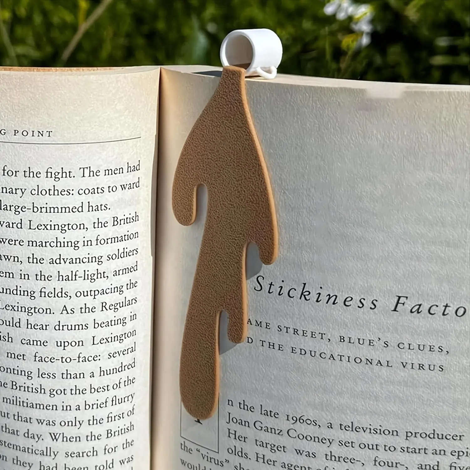 4pcs Spilled Coffee Book Mark - Durable, Stamper, Perfect for Readers and Bookworms - Coffee Lovers Ideal Gift - Faux Leather Coffee Book Mark