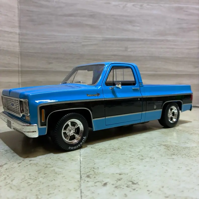 1974 CHEVROLET C10 1:18 by Maisto