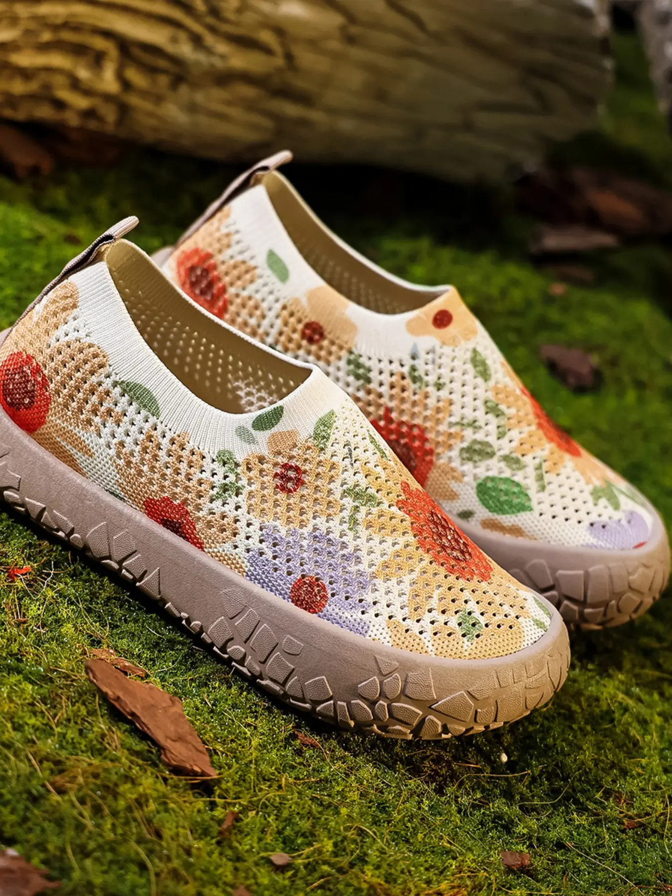 Women's New Festival Floral Fruit Print Casual Summer Shoes, Lightweight Anti-Slip Breathable Slip-On, Multiple Colors, Perfect for Vacation Music Festivals Daily Travel