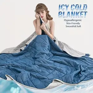 Cooling Blanket for Hot Sleepers, Ultra-Soft Breathable Summer Blanket, Lightweight Heat-Absorbing Bed Throw for Bedroom, Sofa & Couch