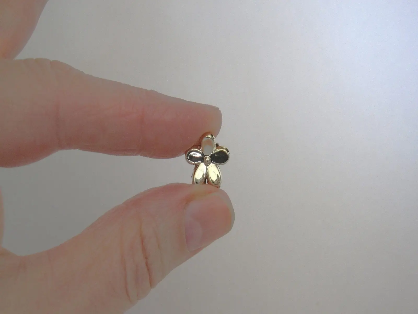 Micro mini extra tiny silver flower acrylic hair claw clip