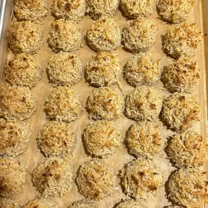 party combo tray with 40 cocadas charola
