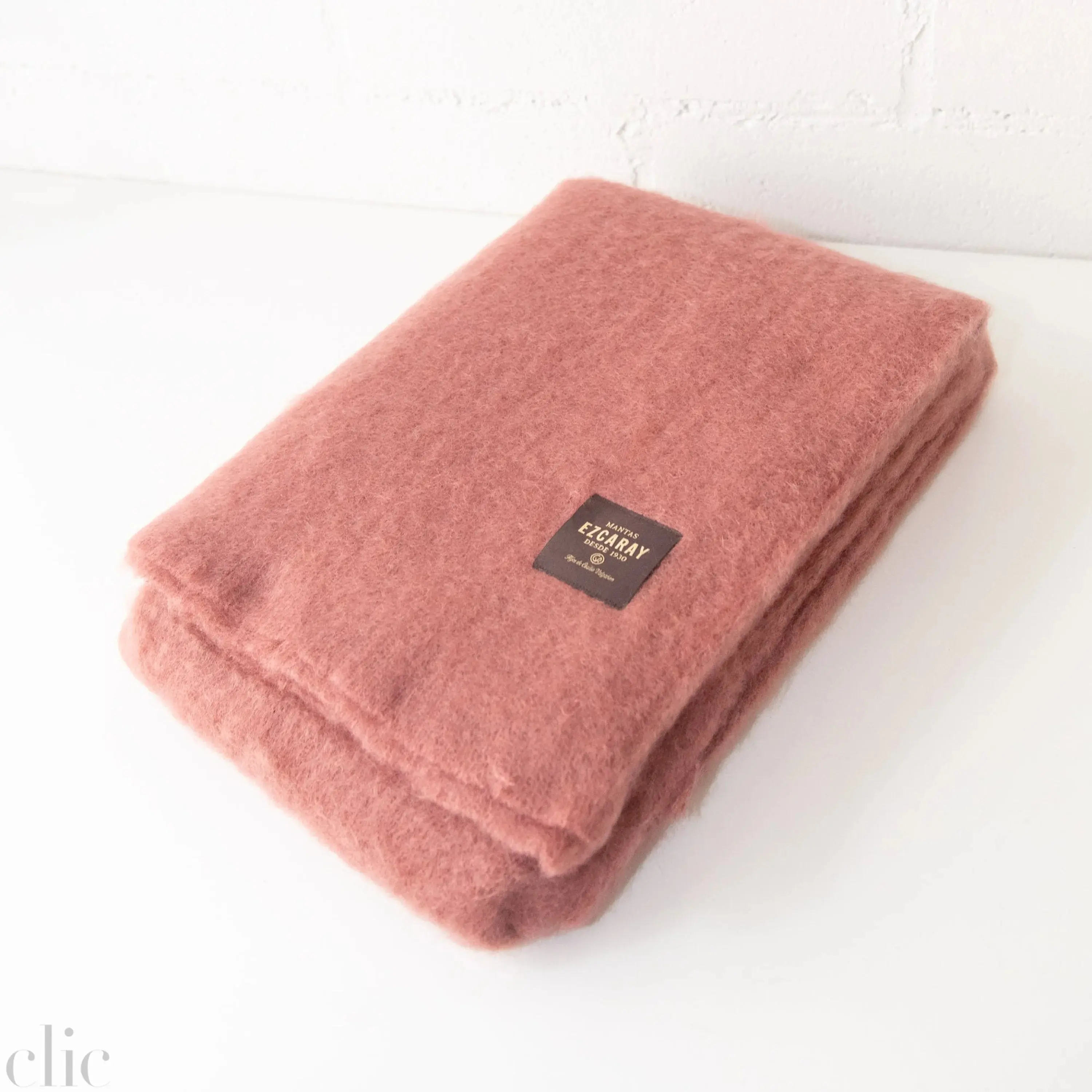 Mohair Throw 600, from Mantas Ezcaray
