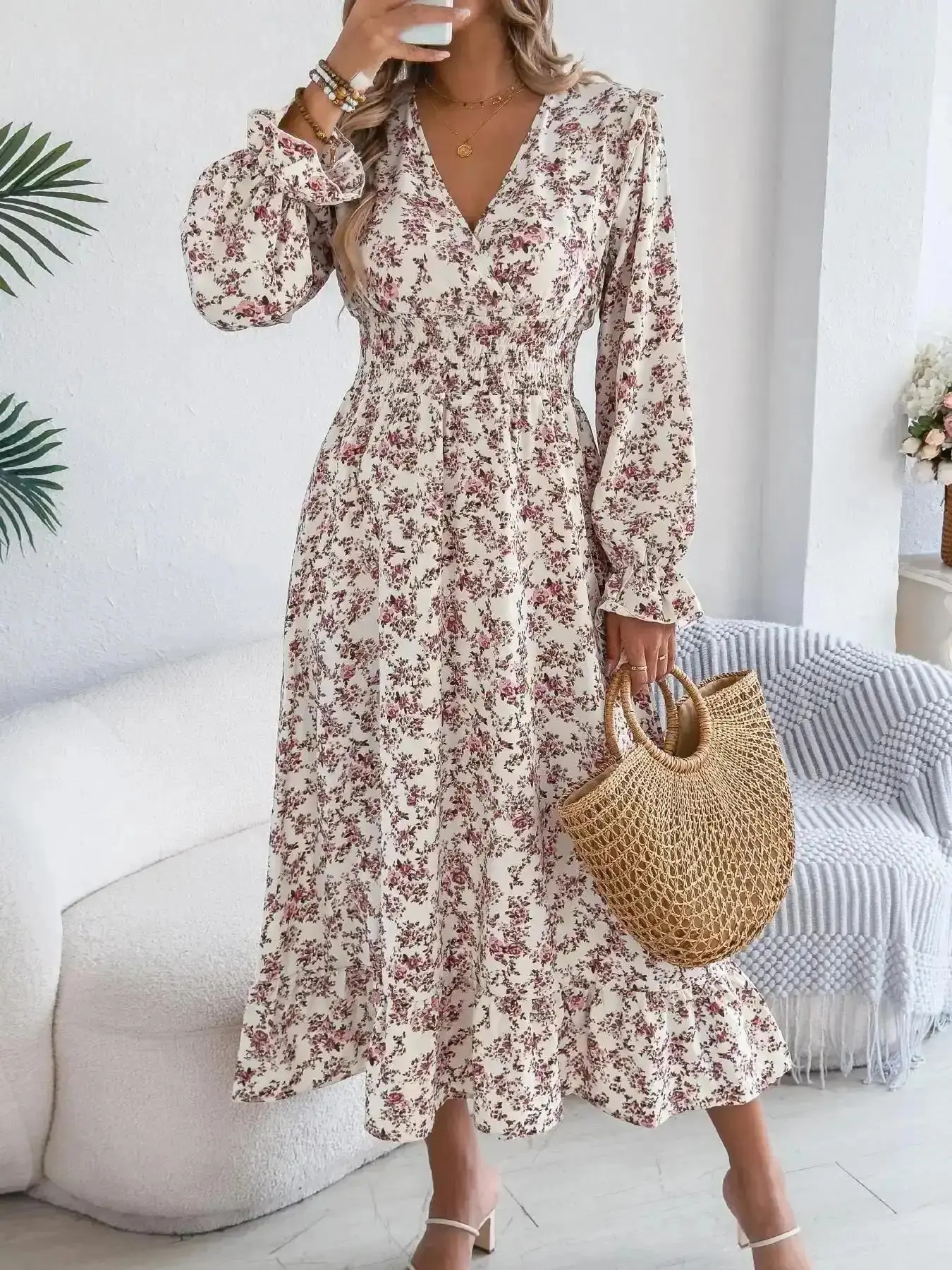 Women's Ditsy Floral Print V Neck Long Sleeve Dress, Casual Boho Frill, Casual Bohemian Dress for Fall & Winter, Women's Clothing for Daily Wear, Womenswear, Smart Casual, Fashion Forward, Everyday Essential