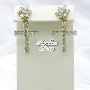 Angeline Lorne Earring   Laminado 14k Capas Oro Real de Alta Calidad
