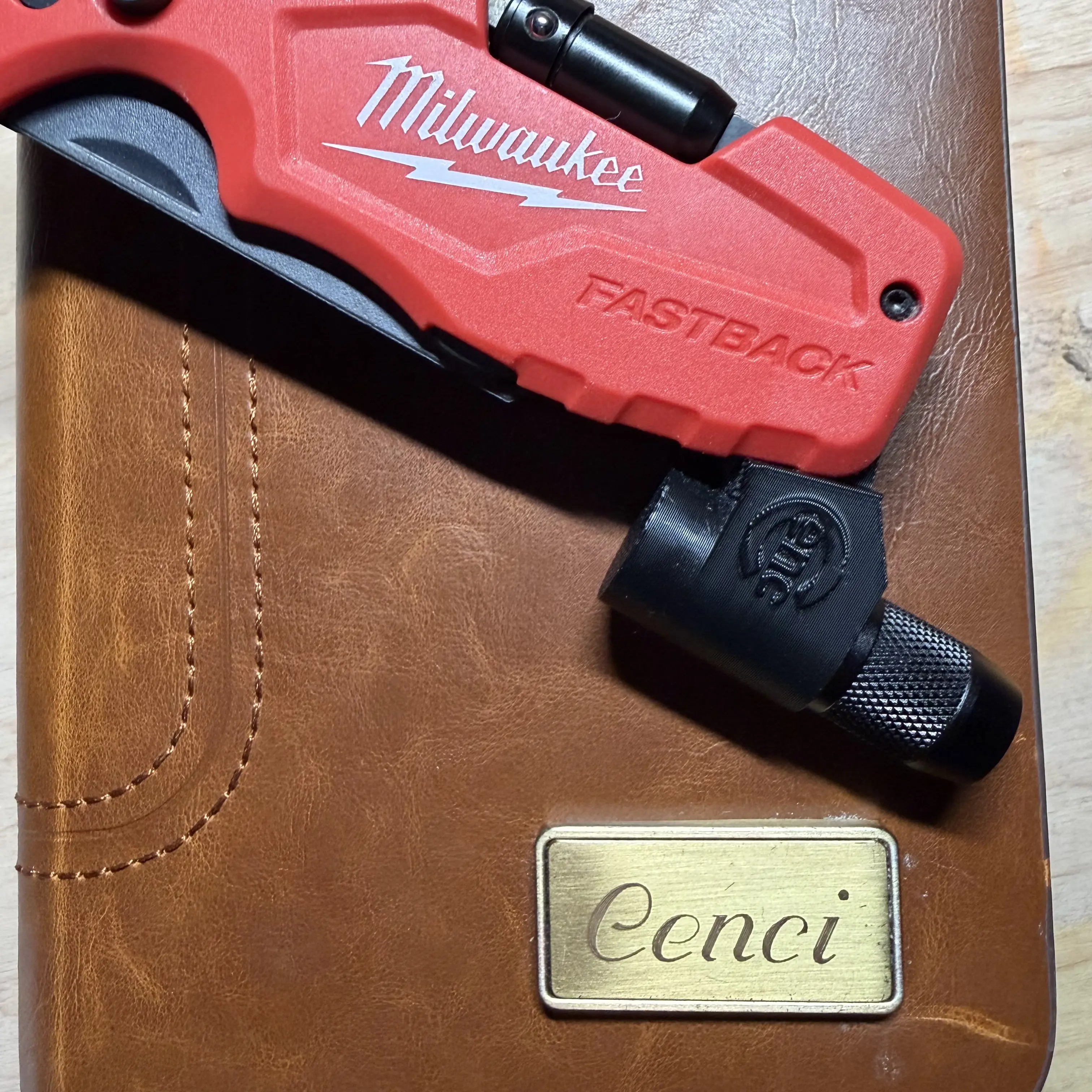 Milwaukee Fastback Slim Flashlight Mount – Magnetic Removable Light Mod, EDC Multi Tool