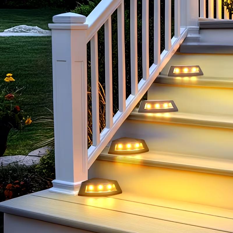 This four-piece set of intelligent solar-powered tiered lights features intelligent light-controlled courtyard lights that automatically turn off during the day and turn on at night. Suitable for courtyards, gardens, paths, and porch ground lighting.
