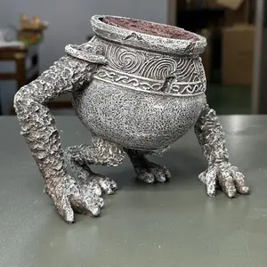 Classic Resin Gnome Planter, Creative Potted Plant Decor, Game-Themed Ornament, Outdoor Statue, Halloween Accessory, Garden Gnome Statue