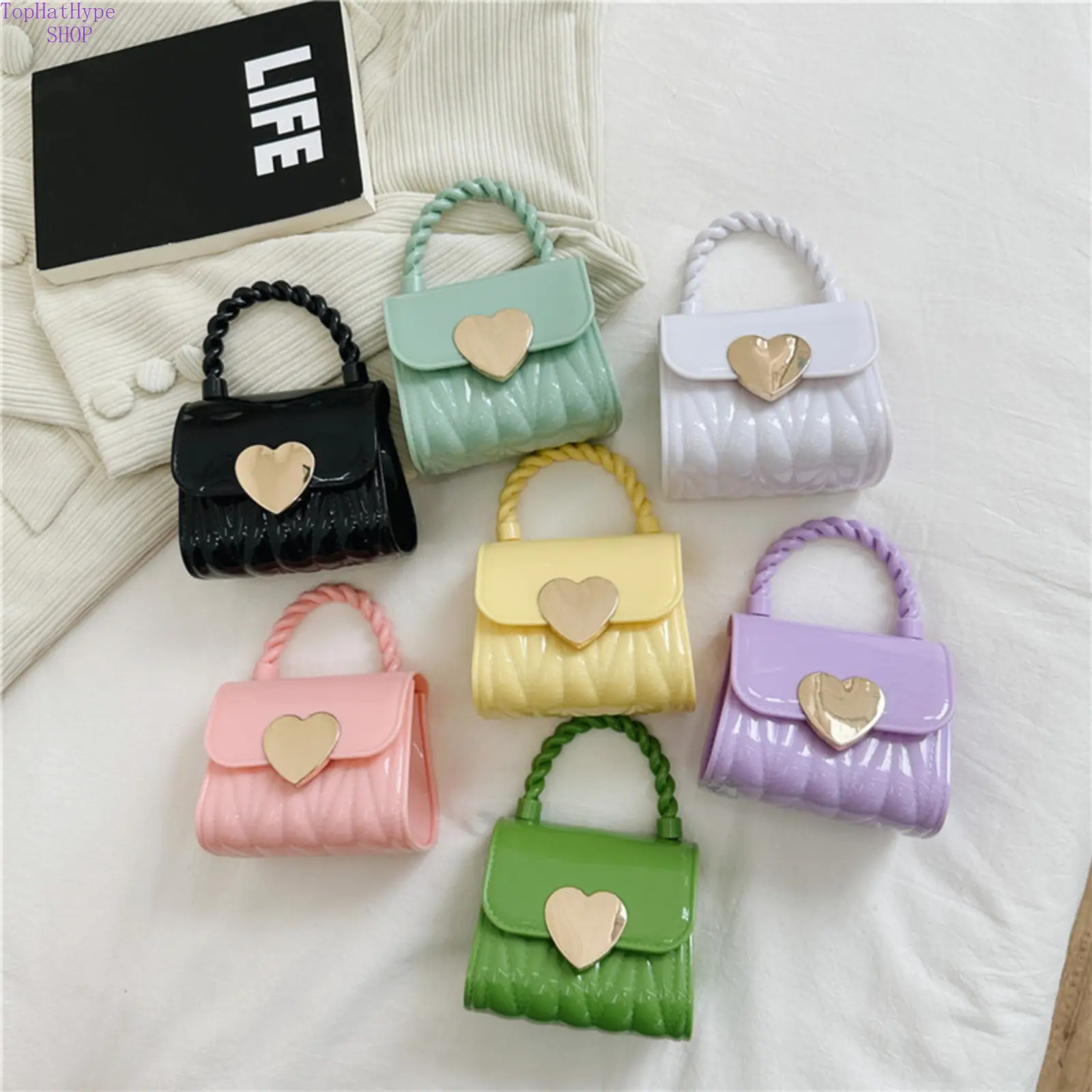 Colorful Jelly Crossbody Purse for Girls, Cute Korea Style Heart-Shaped Bag for Summer and Daily Outings, Lightweight and Waterproof, Colorful Purse