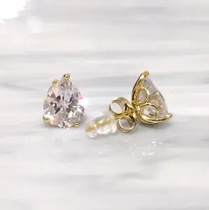 14K Gold Plated Teardrop Crystal Stud Earrings - High Quality, Elegant Design, Perfect for Any Occasion