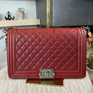 Pre-owned CHANEL Caviar Crossbody Bags Boy Flap Crossbody Bag, Burgundy Bordeaux Color