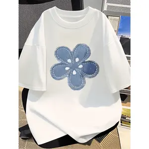 Baju-T Wanita Lengan Pendek Atasan Bercetak Label Kecil Bunga Biru dan Putih Eksklusif Baju-T Lengan Pendek Longgar Baju Tapak Versatil untuk Kegunaan Harian, Sesuai untuk Semua Musim, Atasan Fabrik Selesa Sesuai untuk Acara Harian, Boleh Dibasuh Mesin