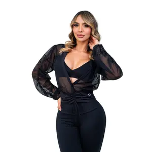 CHAQUETA TIPO CROP EN MALLA - SMI06114