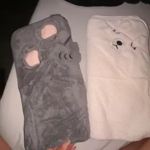 Hooded Towel for Kids, 2 Pack Ultra Soft Coral Fleece Kids Bath Towels, Absorbent Toddler Towels with Hood Age 0-10 Years for Infant Kids,Quick Dry Bath Robe with Cute Animal Design for Little Ones Care,back to school