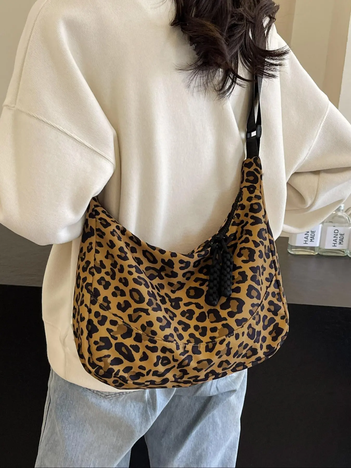 Women's Fashion Leopard Print Zipper Crossbody Bag Leopard Pocket, Large Capacity Shoulder Bag for Daily Used, Casual Trendy Versatile High-quality Daily Commuting Bag, Crossbody Shoulder Purses, Casual Crossbody Bags, Fashion Patterned Bag