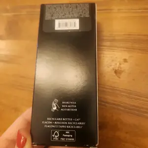 KVD Foundation for Even Skin Tone and Coverage - Makeup brown duo Beauty Cosmetics