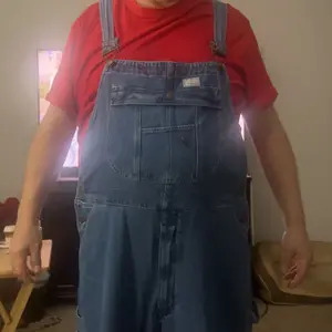 HISEA Men's Vintage Denim Bib Overalls - Retro Classic Workwear with Adjustable Straps & Multi-Tool Pockets for Farming, Construction & Industrial Work