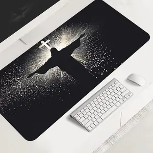 1pc Christ Silhouette Large Gaming Mouse Pad, Golden Sparkle Cross Extended Desk Mat, Office Desk Accessories, Work Accessories, Non-Slip Stitched Edge Rubber Base for Home Office & Gamer, Durable and Spill-Resistant, Ideal Gift, Non Slip Mousepad