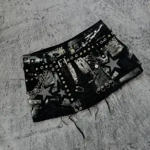 Y2K New Gothic Retro Black Denim Skirt Harajuku Star Graphic Rhinestone Rivet Mini Skirt Sexy Hot Girl Slim Low Waist Hip Skirts