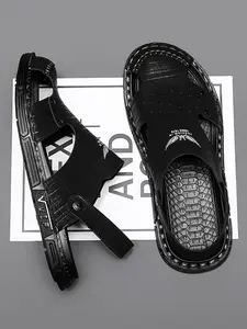 1 Pair Men's 2-Way Wear Closed Toe Sandals Crocodile Embossed Upper Anti-Slip Wear Resistant Thick Sole For Daily Commute And Outdoor Leisure