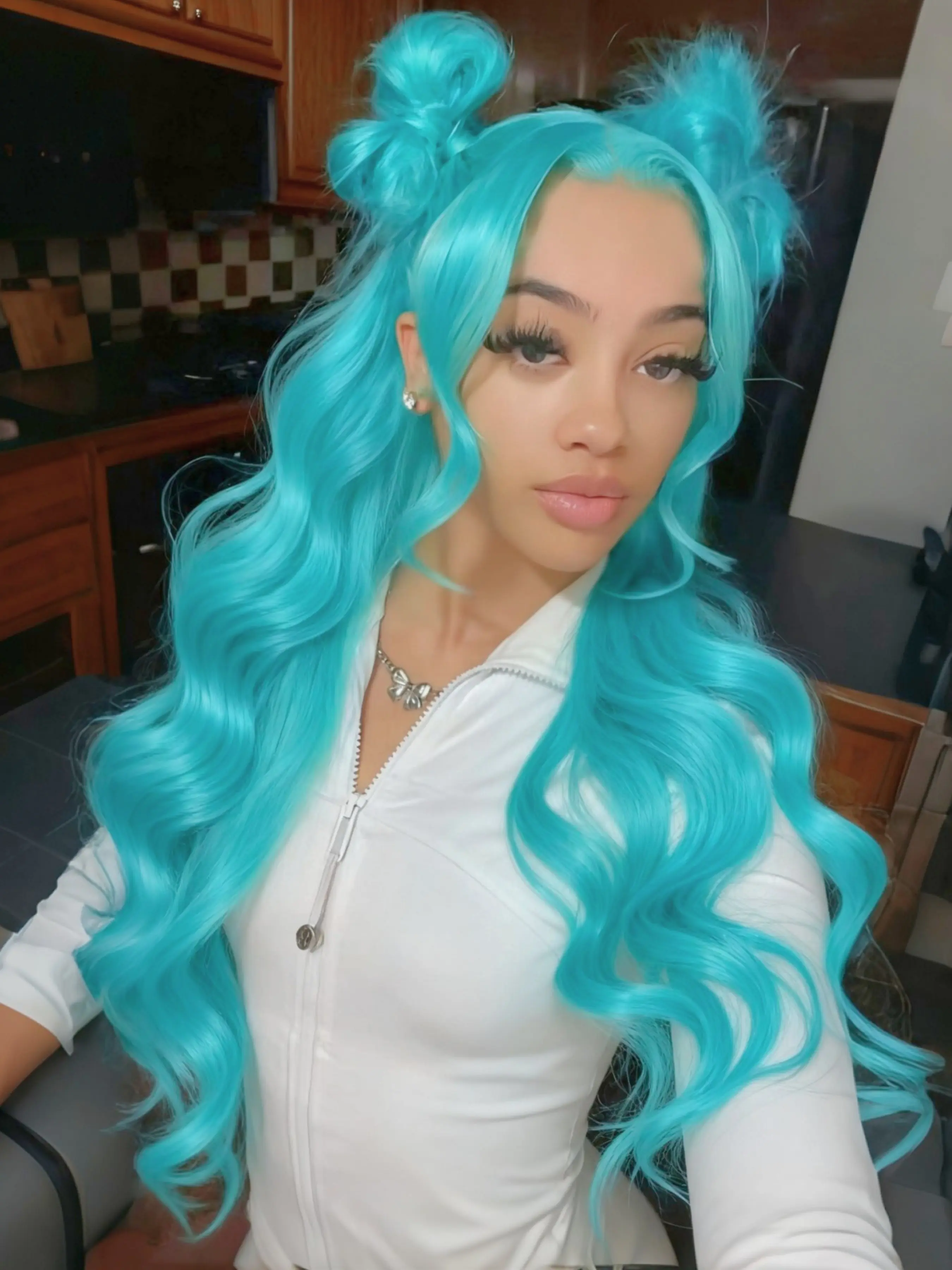 Mint Blue Body Wave Wig Lace Front Wig 13x4 Lace Frontal Synthetic Wig Pre-Plucked Natural Hairline Heat-Resistant Fiber Soft Synthetic Hair for Women Parties New Year Cosplay Stage 28 Inches Wavy Wigs Synthetic Material Wigs