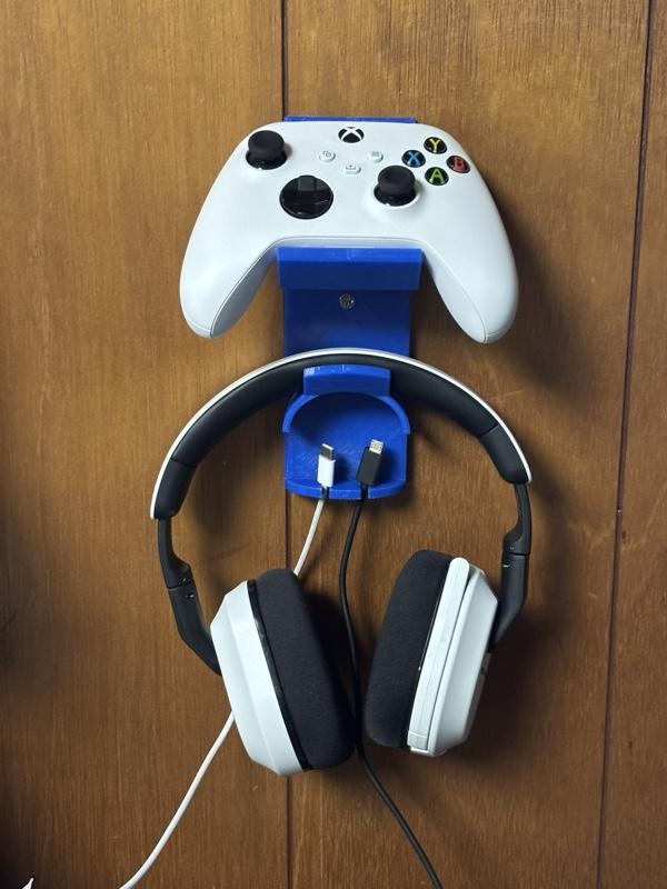 Wall-Mounted Controller & Headset Stand