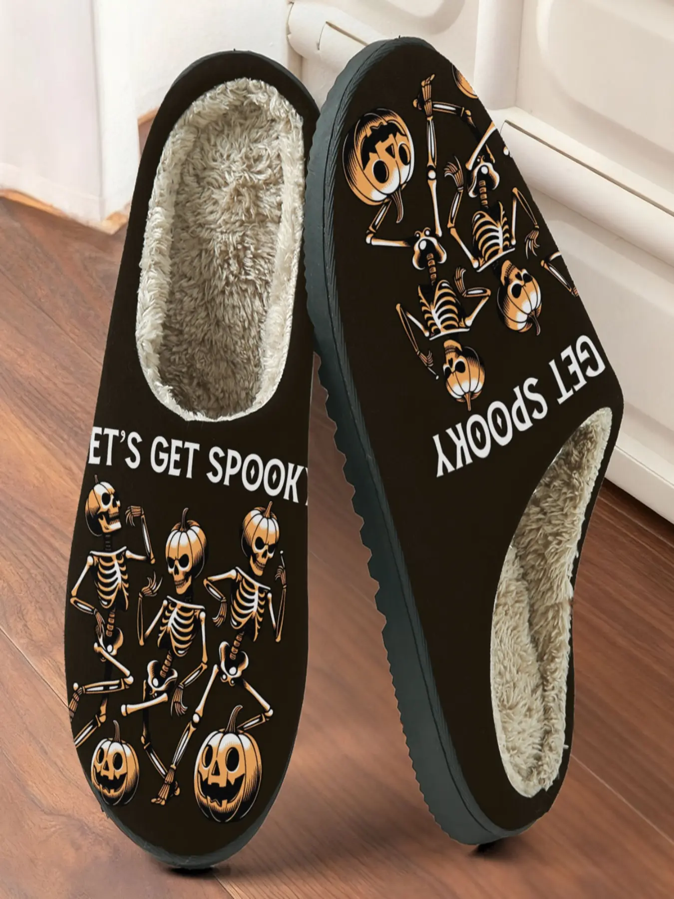 Halloween GET SPOOKY Skeleton Pumpkin Home Plush Slippers 1 Pair, Fun Funny Halloween Style, Faux Fur Lining + Fleece-Lined Warmth + Platform Cushioning, Halloween Enthusiasts & Home Lovers for Home Foot Warmth + Holiday Fun Outfits, Winter Must-Have!
