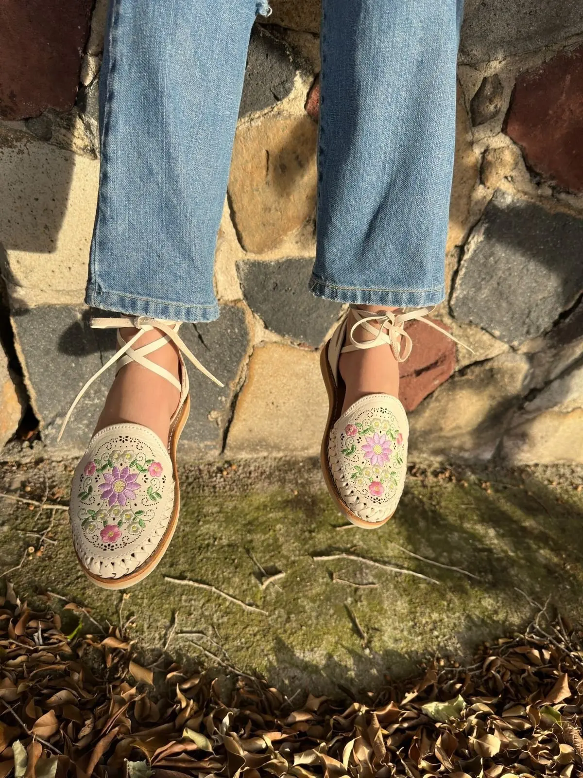 Huarache sandal lace up embroidered beige color/ leather sandals women/ huarache shoe women/huarache flats women/ Mexico huarache women