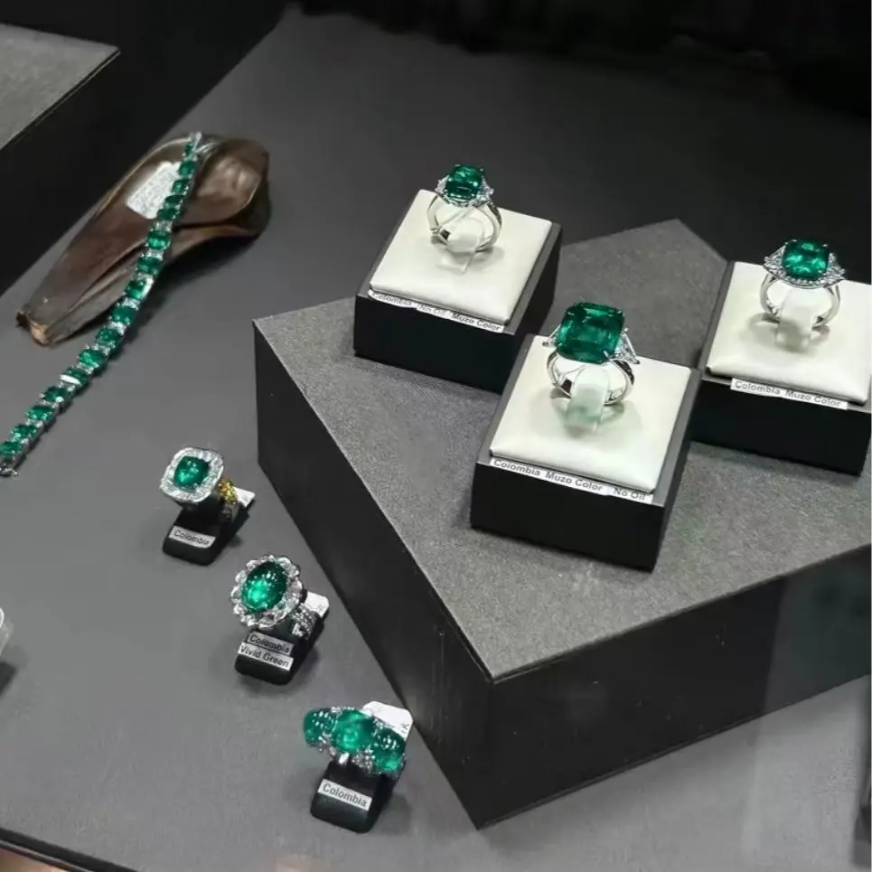 Premium Custom Jewelry & Ornaments