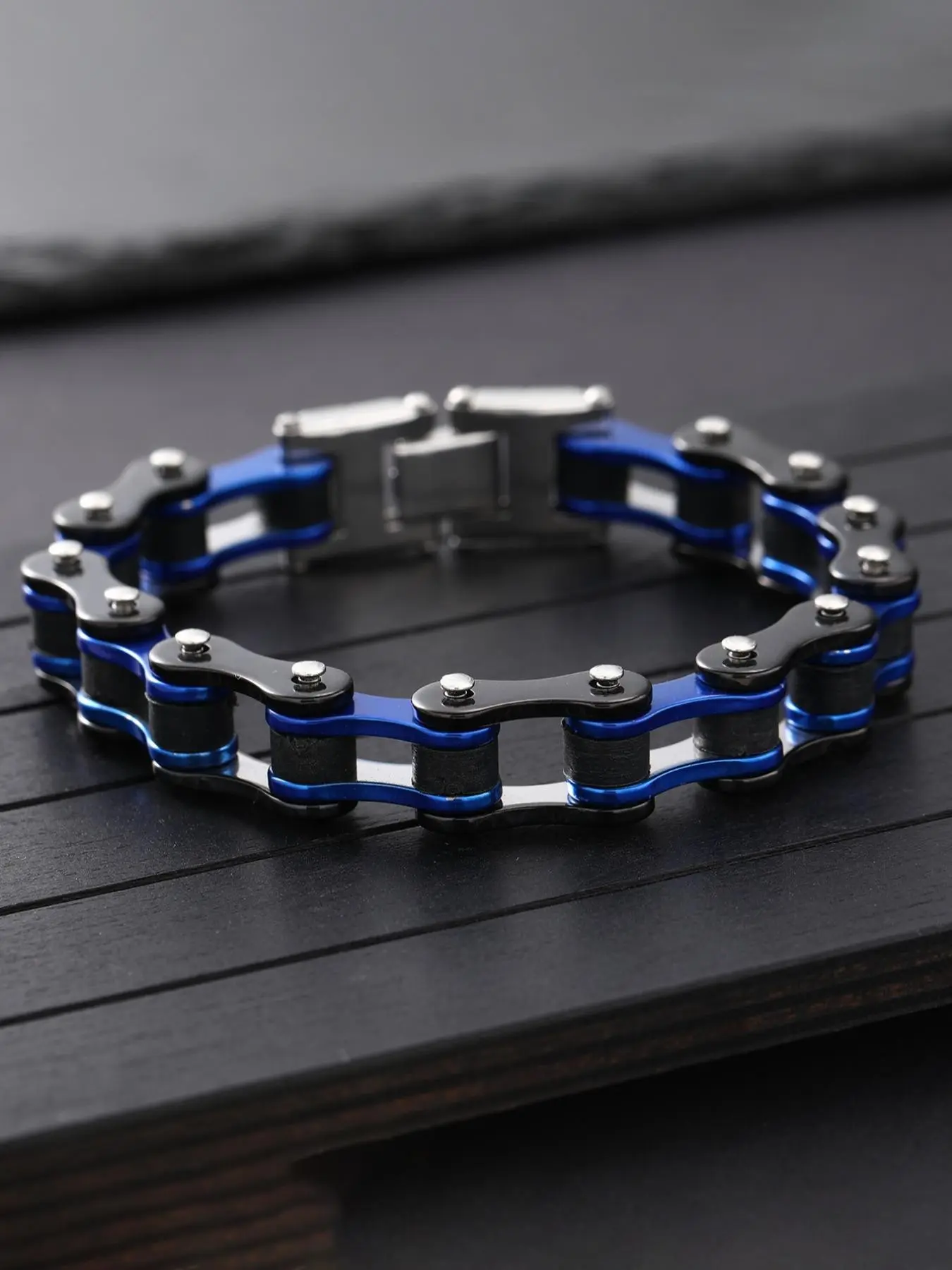 Fashion Punk Style Jewelry Bracelets Stainless Steel Hand Chain for Men, Casual Geometric Design, Zinc Alloy Material, All Seasons Wear, Unique Motorcycle Style Bracelet