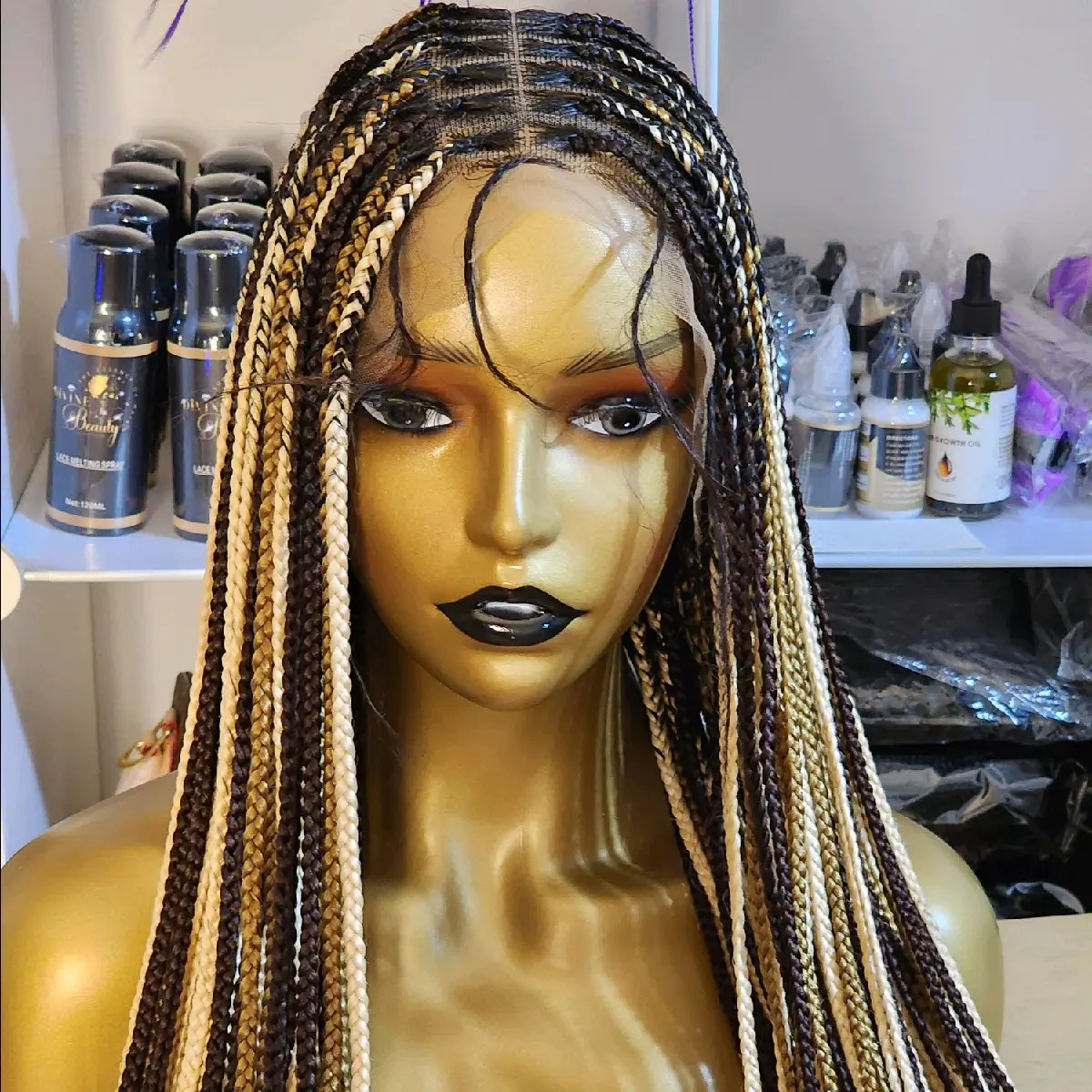 muti color knotless braids