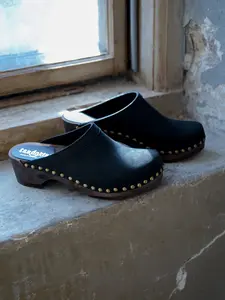 Swedish Wooden Clogs for Men / Bergen Mules / Mens Wooden Heel Shoes / Leather Clog / Black