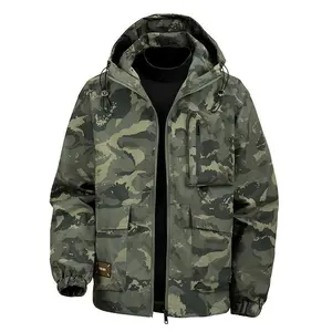 Men’s spring and autumn outdoor camouflage sports jacket — windproof, waterproof, breathable softshell hooded jacket with zippered pocket; fashion clothing, men’s wear; zip-up jacket, pocket jacket