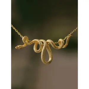 Punk Style Snake Design Pendant Necklace Zinc Alloy Craftsmanship Retro Hip Hop Fashion for Party Daily Wear Unique Gift Choice