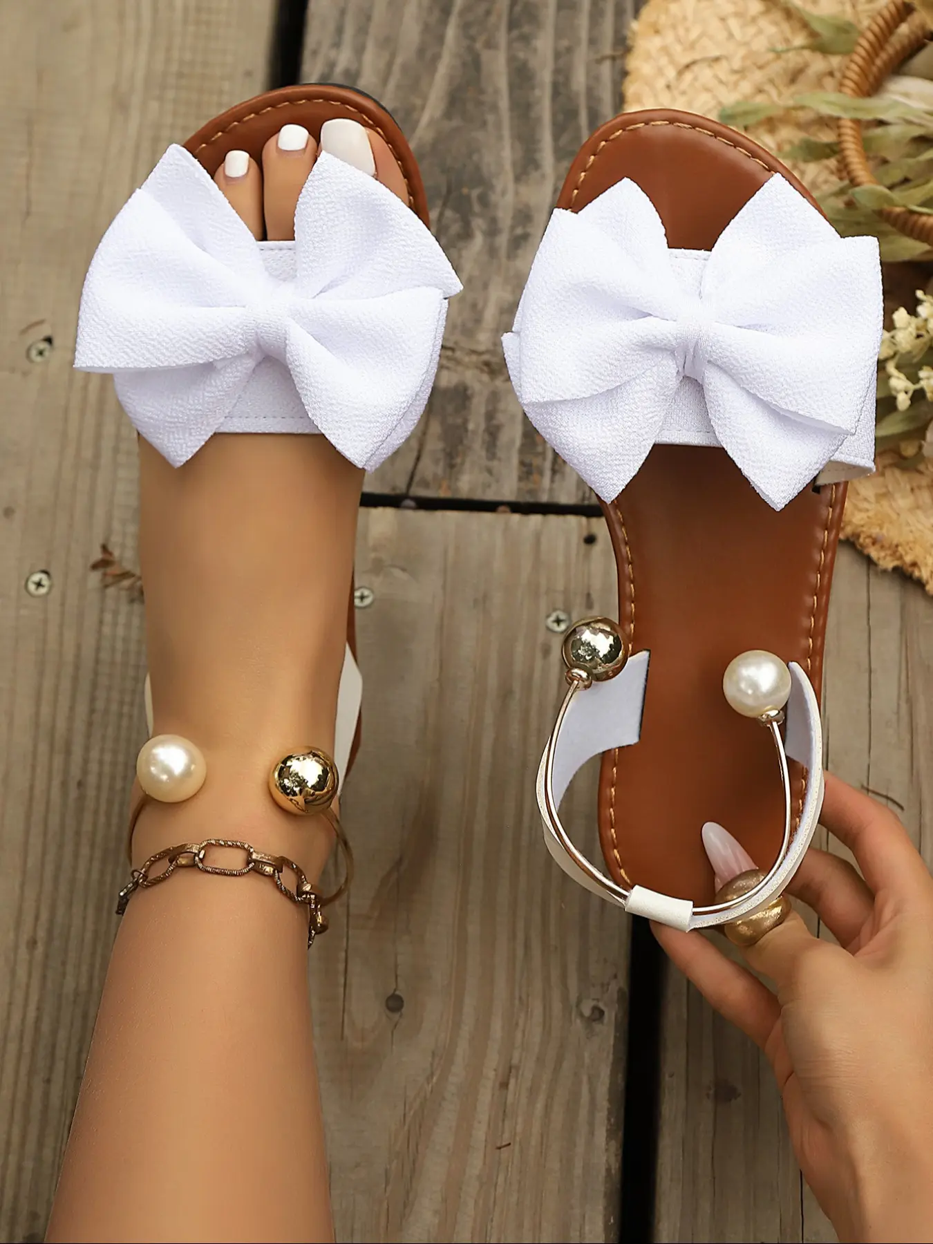 Brand new plus size women's comfortable simple round toe bow decoration metal beaded flat sandals, casual fashion outdoor beach vacation summer shoes