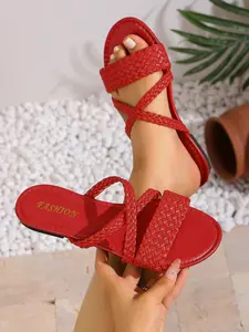 Women's Braided Cross Sandals, Open Toe Flat Slip-On Shoes, Summer Casual Footwear, Comfortable and Stylish Design
