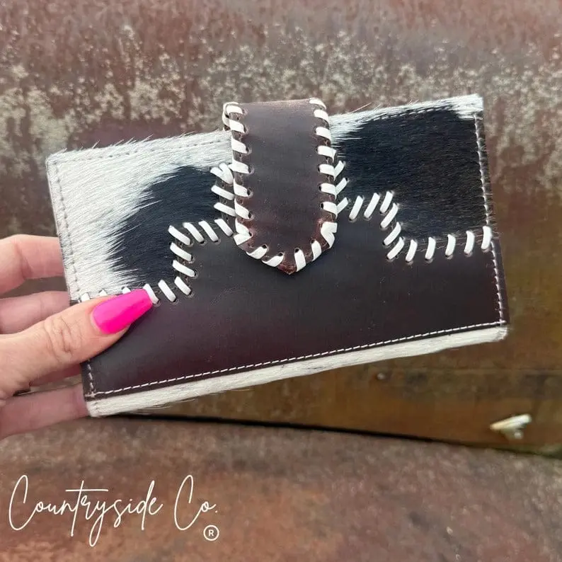 Roper Clutch Wallet for Women, Western Style in Genuine Cowhide Leather, Large Capacity Organizer with 14 Credit Card Slots, Business Fashion Wallet, Cow Hide, One Of A Kind